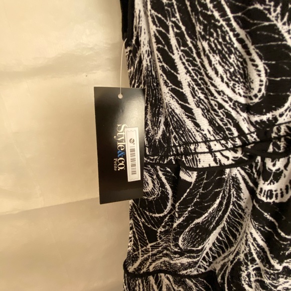 Style & Co // V Cut Lace Overlay Dress - Picture 5 of 5